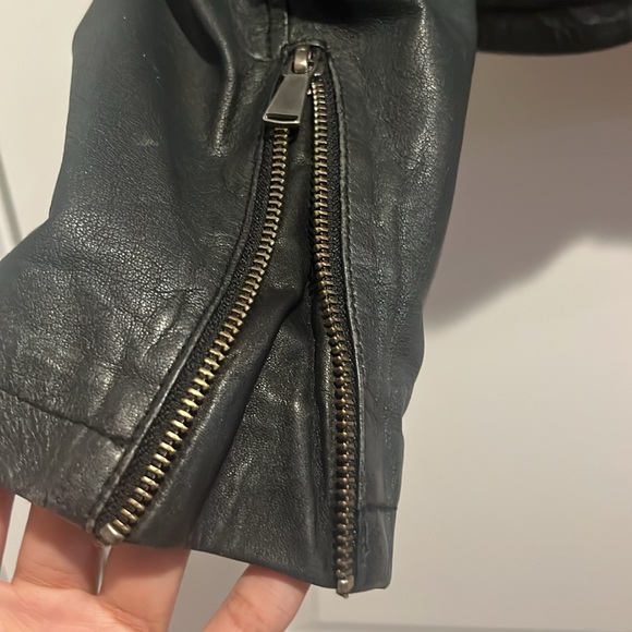 Bloomingdale’s Aqua 100% Leather Moto Style Jacket Medium - Picture 9 of 16